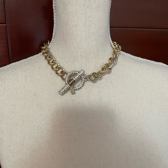 Savvy Cia 14k plated crystal necklace - Picture 8 of 9